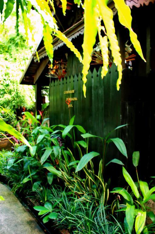 Hotel Club One Seven Gaymen Chiang Mai Exterior foto